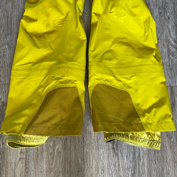 Marmot Gortex Snowbibs womens size medium - Picture 3 of 7